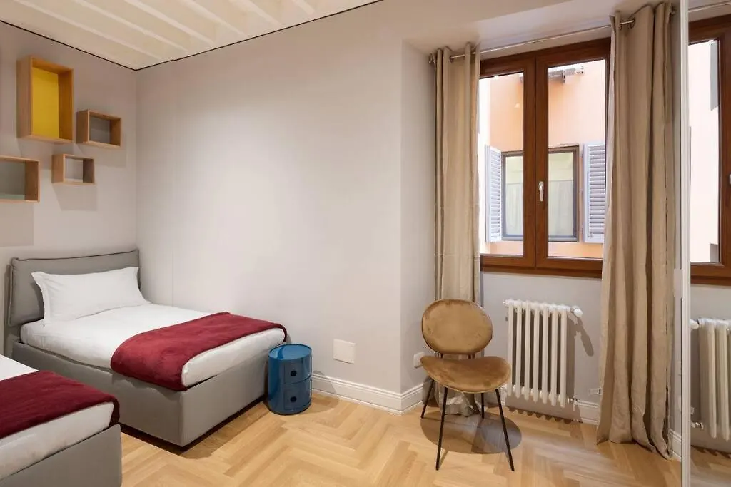 Elegant Apartment With Stunning Frescoed Ceilings Florence Italy